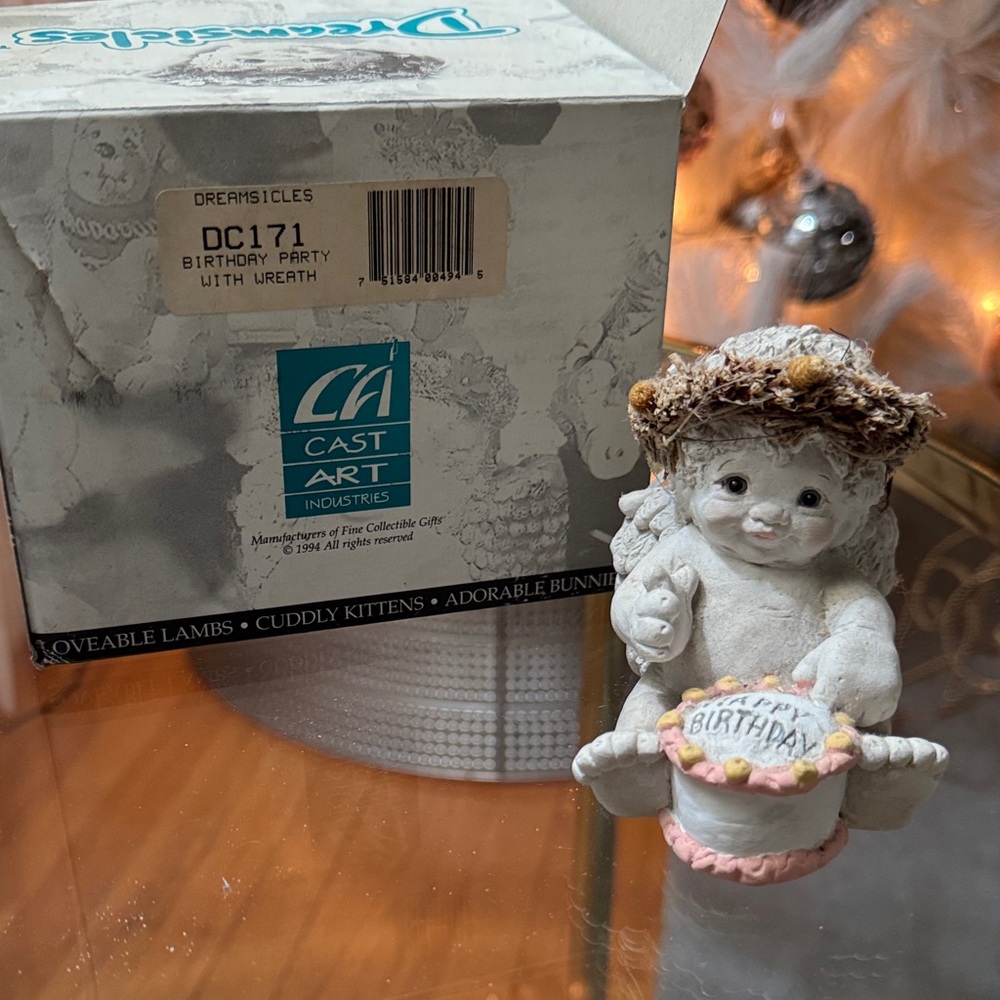 Cast Art Industries Dreamscicles Figurine - White and Brown